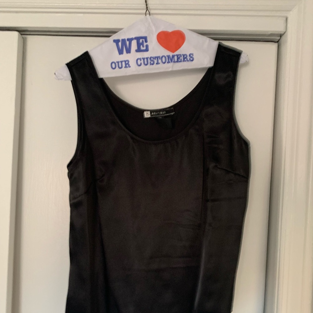 Dressy top w/sequins!
2 pieces, camisole with belted sheer jacket.
Black, size M